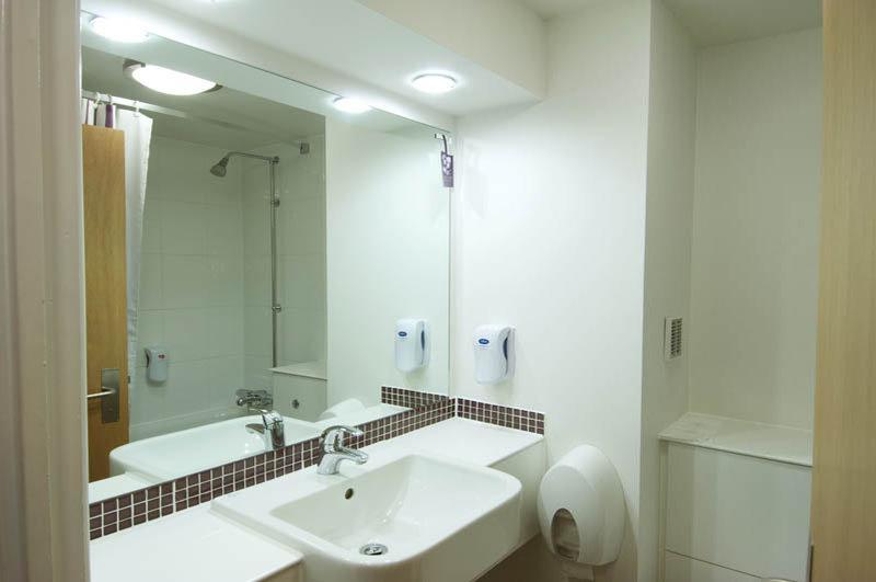 Premier Inn York North エクステリア 写真