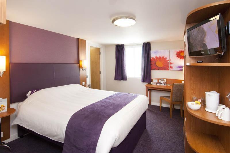 Premier Inn York North エクステリア 写真